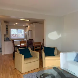 Ottawa's Destination Holiday home