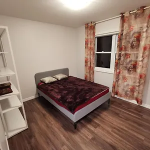 Beautiful 3 Bedroom House Apartment