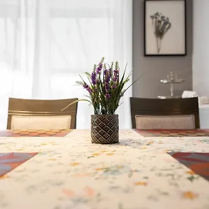 Comfortable Spacious House With Parking Brossard