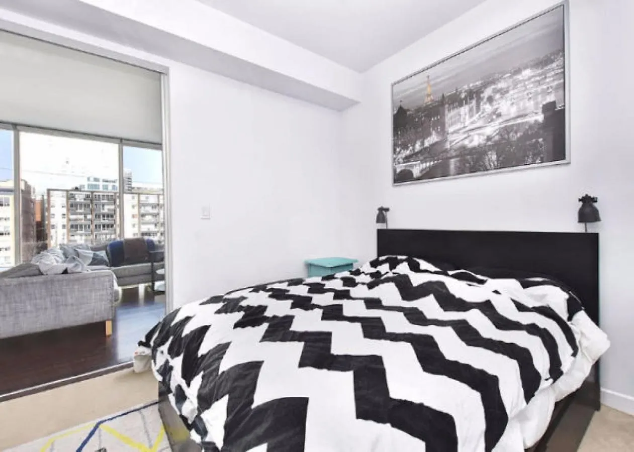 Lovely Entire 1 Bedroom Plus A Den Fully Furnished Ottawa